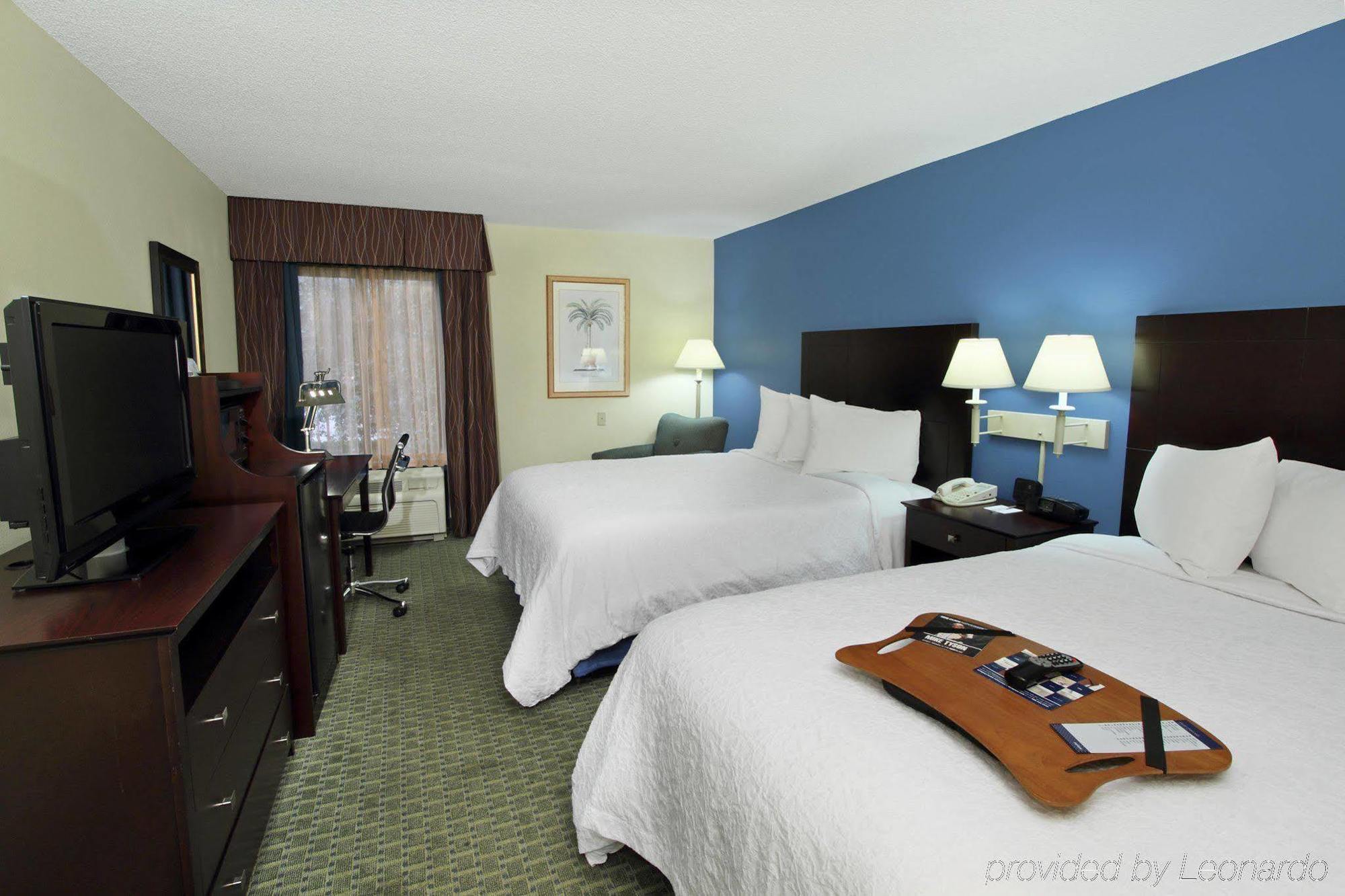 Hampton Inn Jacksonville Ponte Vedra Джэксонвилл-Бич Экстерьер фото